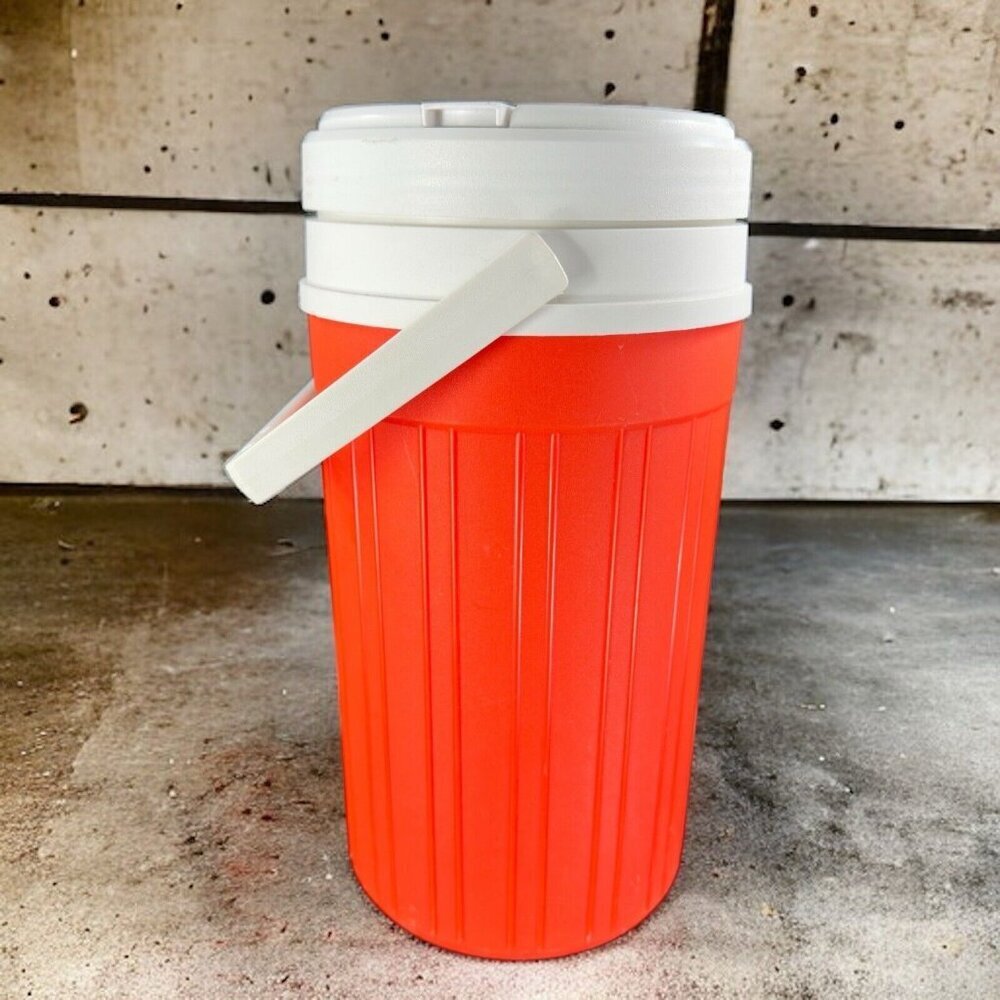 Fiesta Krispy Kreme One Gallon Drink Cooler Jug Red With White Top Handle 13inch